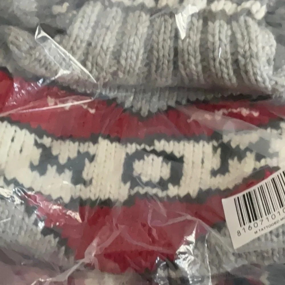 NWT CHILLY DOG WOOL TATTOOED MOM DOG SWEATER MEDIUM  NEW IN BAG